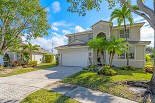 19310 SW 16th St in Pembroke Pines, FL - Building Photo