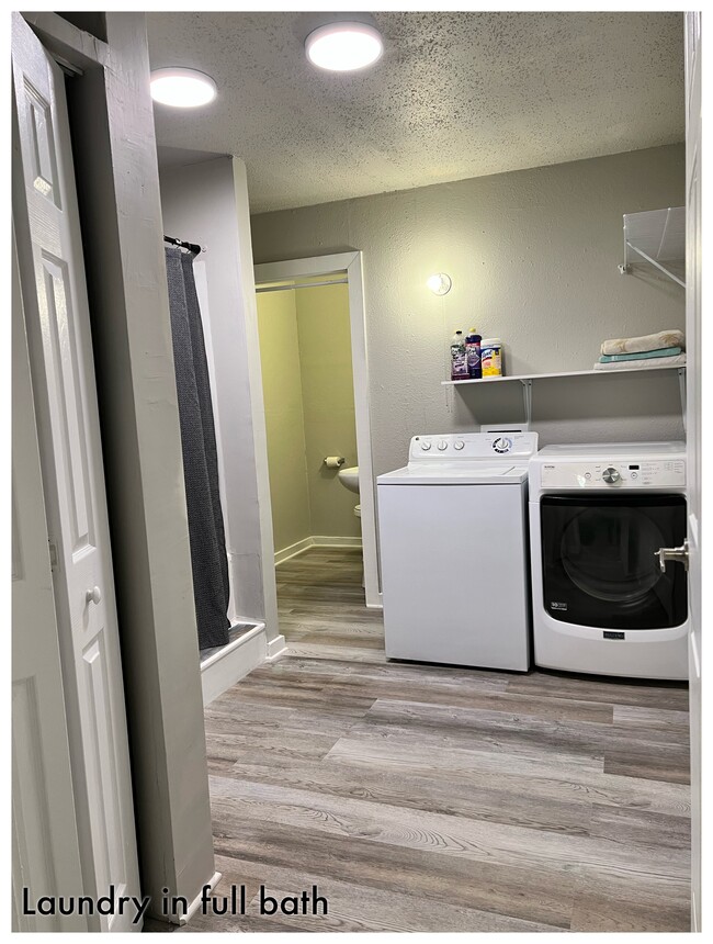 1001 Main St in Commerce, TX - Building Photo - Building Photo