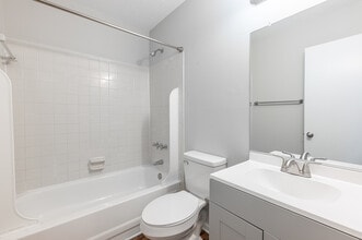 Brickton Place in North Augusta, SC - Foto de edificio - Interior Photo