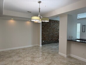 4911 Matteo Trail in Orlando, FL - Foto de edificio - Building Photo