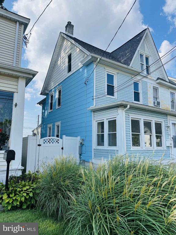 property at 52 Delaware Ave