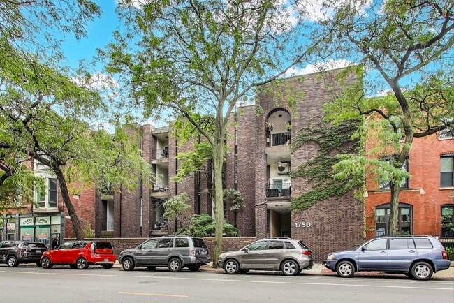 property at 1750 N Wells St