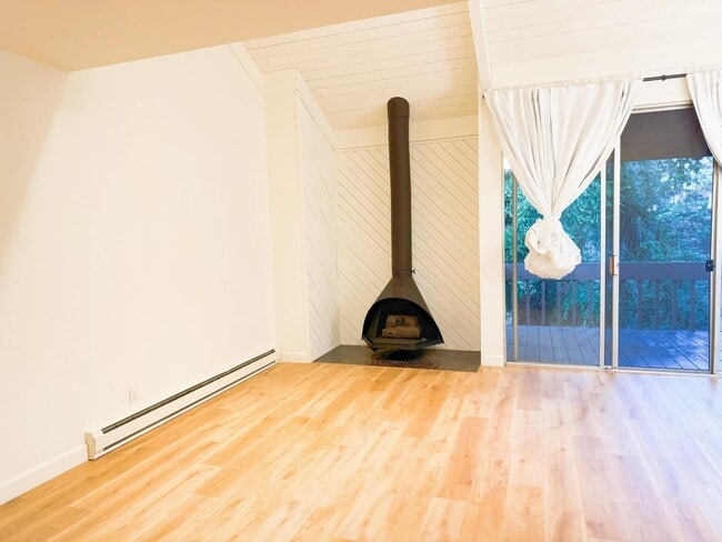 property at 505 Cypress Point Dr