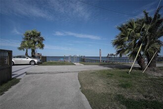 1909 Avenue A in San Leon, TX - Building Photo - Building Photo