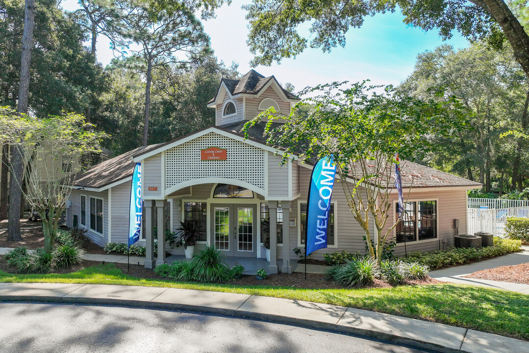 Country Club in DeLand, FL - Foto de edificio