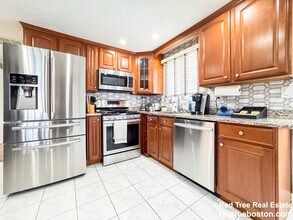 34 Rumney Rd in Revere, MA - Building Photo - Building Photo
