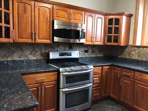 2422 W Fullerton Ave in Chicago, IL - Building Photo - Building Photo