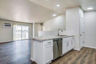 HILLCREST ESTATES in Shawano, WI - Building Photo - Building Photo