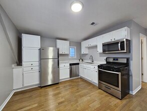 2623 N Emmett St in Chicago, IL - Building Photo - Building Photo