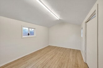 418 W 212th St in Carson, CA - Foto de edificio - Building Photo