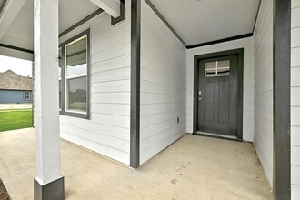 132 Sweetwater Crk Ln in Hutto, TX - Foto de edificio - Building Photo