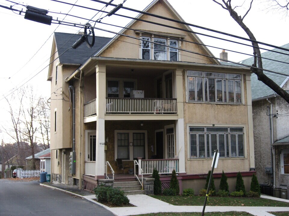 1708 Linden St, Unit B in Scranton, PA - Foto de edificio