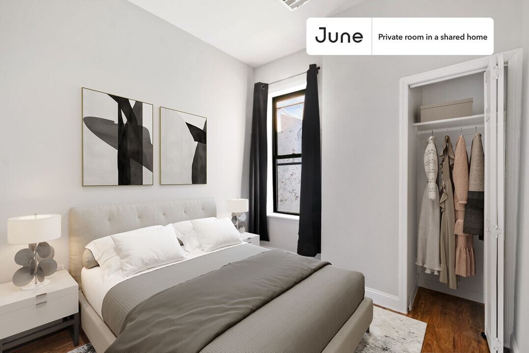 Private bedroom in 4 bed/1 bath Home in New York, NY - Building Photo