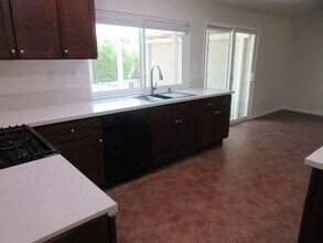 18523 Kinzie St in Los Angeles, CA - Building Photo - Building Photo
