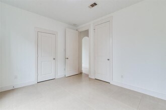 2002 Blodgett St in Houston, TX - Building Photo - Building Photo