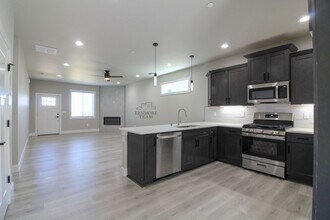 731 Rio Vis Lp in Richland, WA - Building Photo - Building Photo