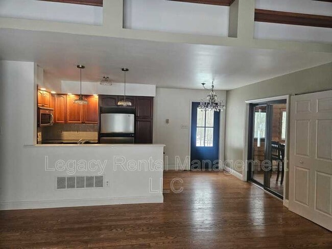 116 Cheyney Dr in Hazle Township, PA - Foto de edificio - Building Photo