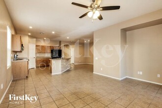 11738 W Sherman St in Avondale, AZ - Foto de edificio - Building Photo