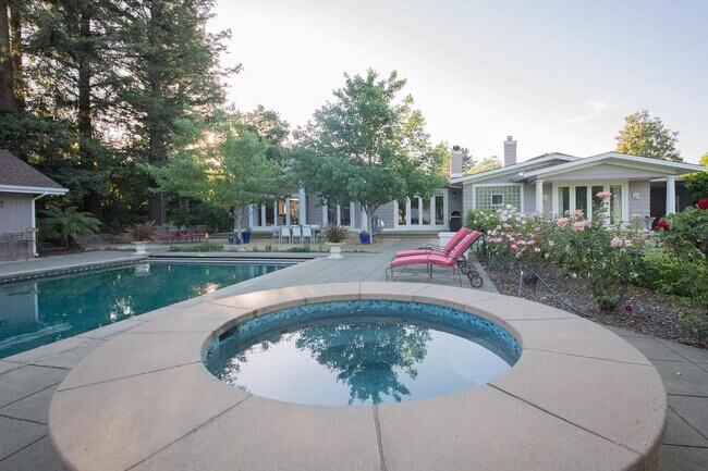 1765 Zinfandel Ln in St Helena, CA - Building Photo - Building Photo