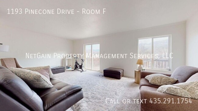 1193 Pinecone Dr in Cedar City, UT - Building Photo - Building Photo