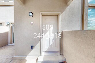 11032 Fort Point Ln NE-Unit -Unit A in Albuquerque, NM - Building Photo - Building Photo