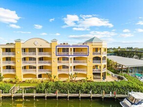 14041 Bellagio Way, Unit 414 in Osprey, FL - Building Photo - Building Photo