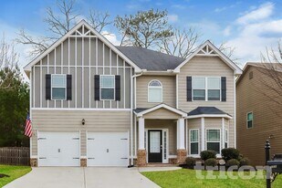 4270 Sir Dixon Dr in Fairburn, GA - Building Photo