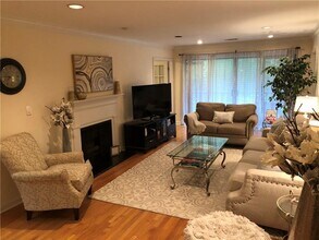 4209 Pine Heights Dr NE in Atlanta, GA - Building Photo - Building Photo