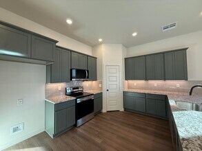 3011 138th Pl in Lubbock, TX - Building Photo - Building Photo