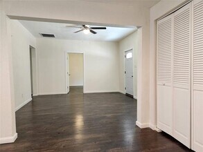 2545 Metropolitan Ave in Dallas, TX - Building Photo - Building Photo