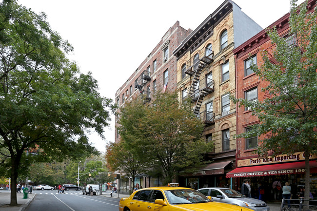 205-209 Bleecker St in New York, NY - Building Photo - Building Photo