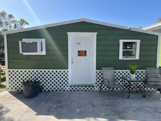 4019 E Osborne Ave in Tampa, FL - Building Photo