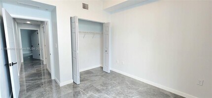 2146 Van Buren St in Hollywood, FL - Foto de edificio - Building Photo