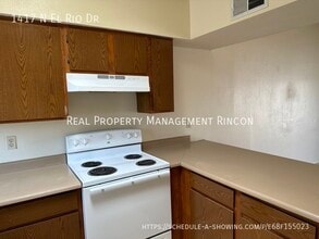 1417 N El Rio Dr in Tucson, AZ - Building Photo - Building Photo