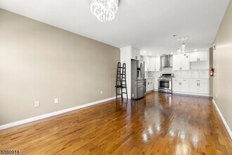 110 16th Ave in Paterson, NJ - Building Photo - Building Photo