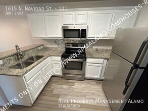 1615 N Navidad St-Unit -101 in San Antonio, TX - Building Photo - Building Photo