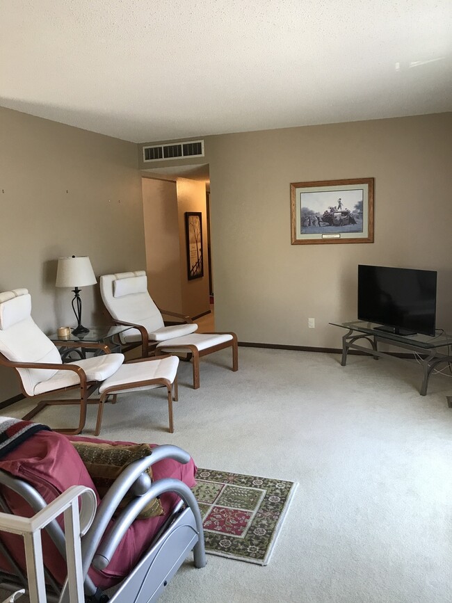 2630 Woodgate Dr in St. Joseph, MI - Building Photo - Building Photo