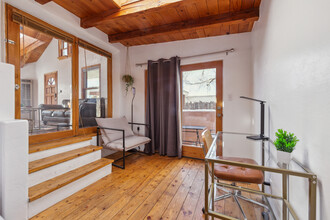 734 Baca St, Unit A in Santa Fe, NM - Foto de edificio - Building Photo