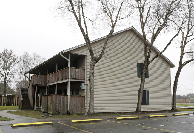 Potpourri Apartments in Lafayette, LA - Building Photo - Building Photo