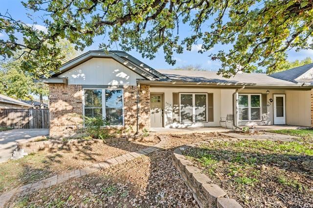 property at 3014 Kathleen Ln