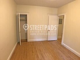 1810 Commonwealth Ave in Boston, MA - Building Photo