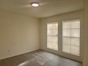 2020 Continental Ave in Tallahassee, FL - Building Photo - Building Photo