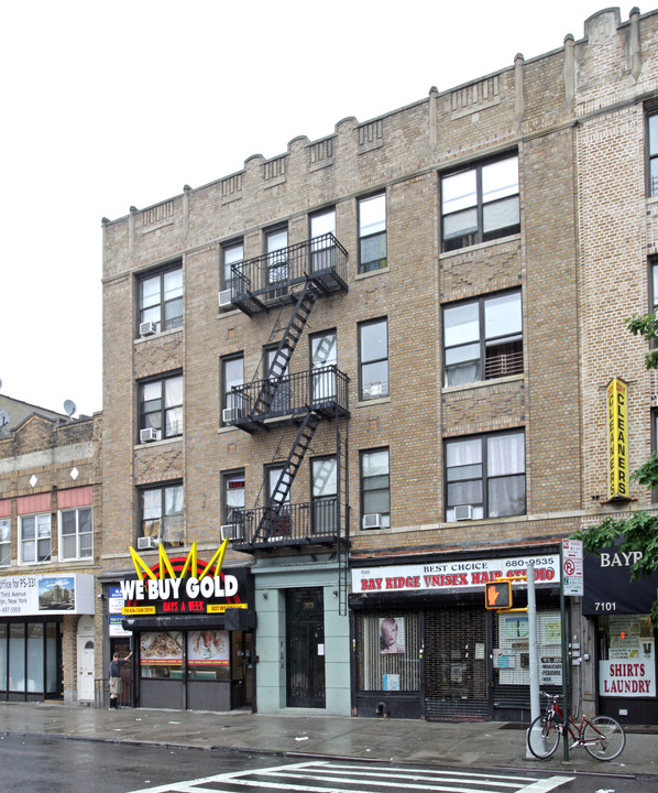 7025 3rd Ave in Brooklyn, NY - Building Photo