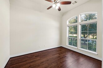 28011 Hallimore Dr in Spring, TX - Building Photo - Building Photo