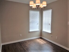 4938 Copper Valley Dr E in Memphis, TN - Foto de edificio - Building Photo