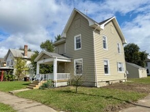 627 Garfield St in Middletown, OH - Building Photo - Building Photo