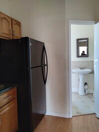 1843 N Leithgow St, Unit 3 photo'