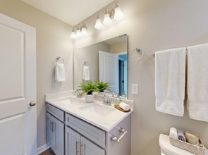 1292 Champions Rst Rd in Lugoff, SC - Foto de edificio - Building Photo