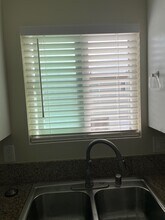 16522 Hillview Cir, Unit B in Huntington Beach, CA - Building Photo - Building Photo