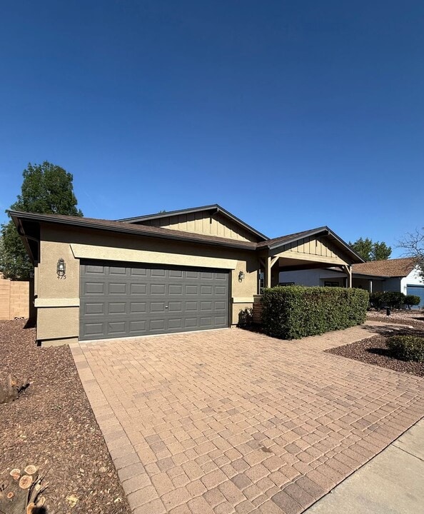 475 N Mercado St in Prescott Valley, AZ - Building Photo